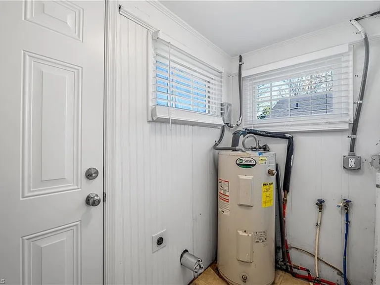 810 Elwell Ave — Photo 26