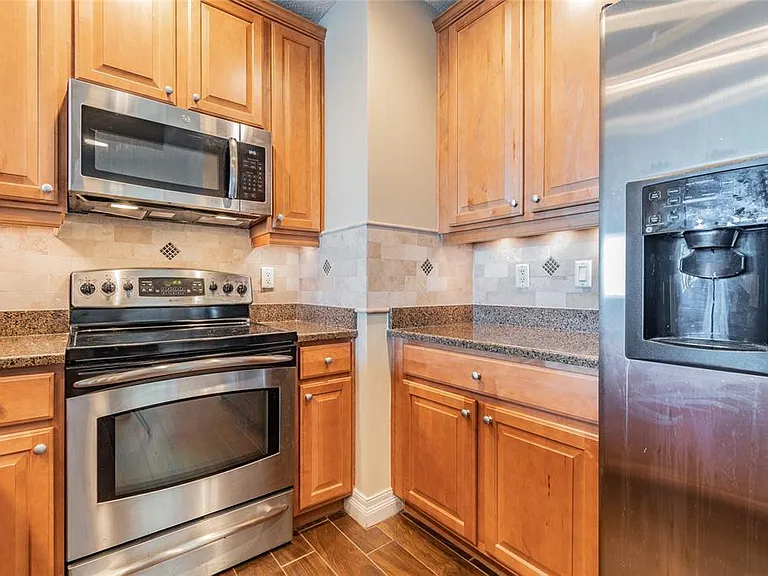 449 S 12th St #1406 — Photo 33