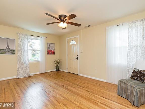 5th image of 3006 University Blvd W