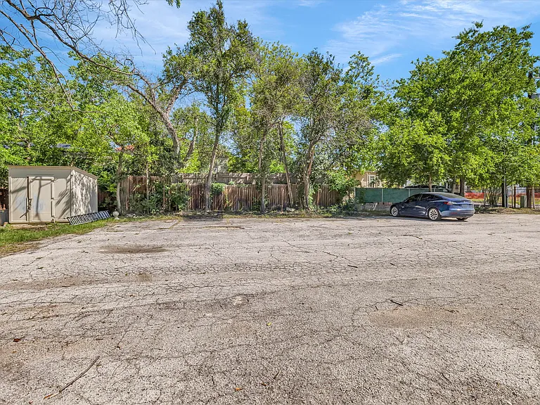 403 Fulton Ave #8 — Photo 17