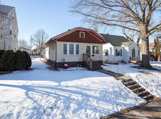 2810 Tremont Ave, Davenport, IA