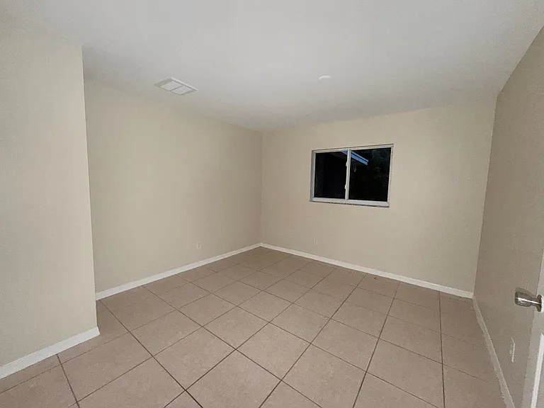 4538 Golfview Blvd — Photo 6
