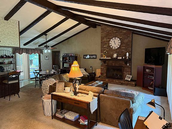 4th image of 1912 Margaret Dr