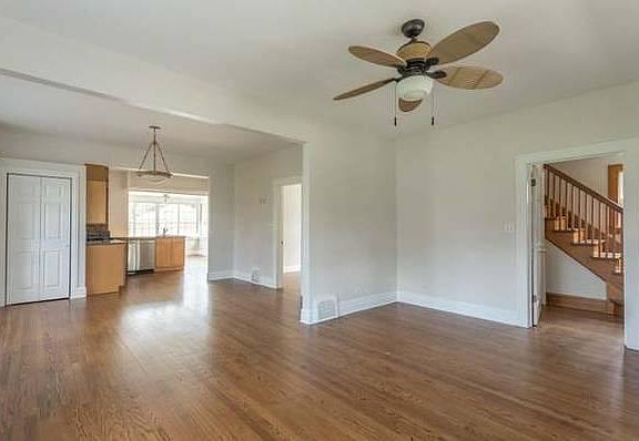 4th image of 161 E North Ave #1