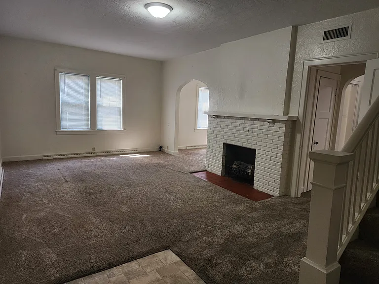 541 S 12th St — Photo 3