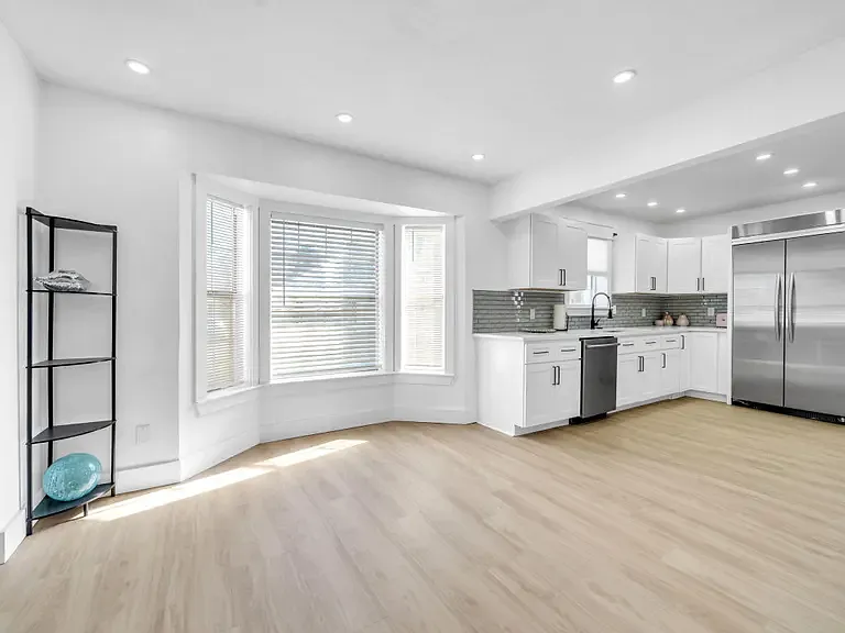 1207 Quail Wood Dr — Photo 7