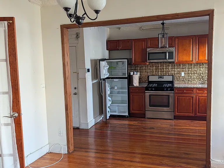 432 Union Ave #3R — Photo 2