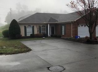 1698 W Oak Dr, Dalton, GA 30721