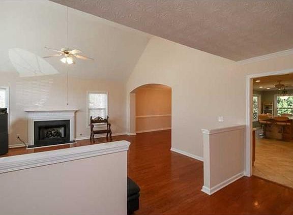 4th image of 1375 Fountain Cove Ln