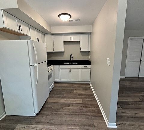 4th image of 1623 Portage Ave #11232992