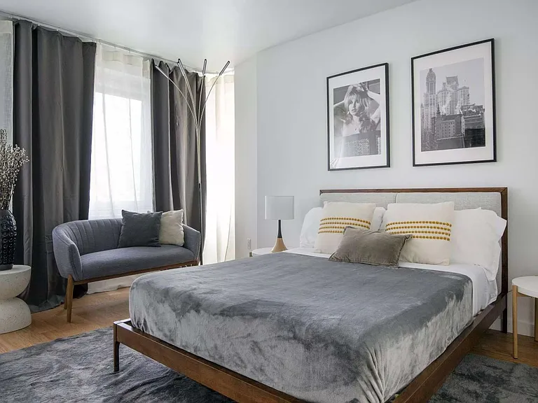 70 W 45th St #42 — Photo 3