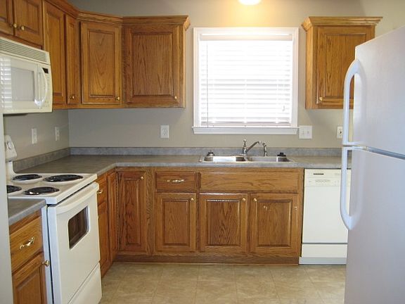 4th image of 1076 Archer Dr