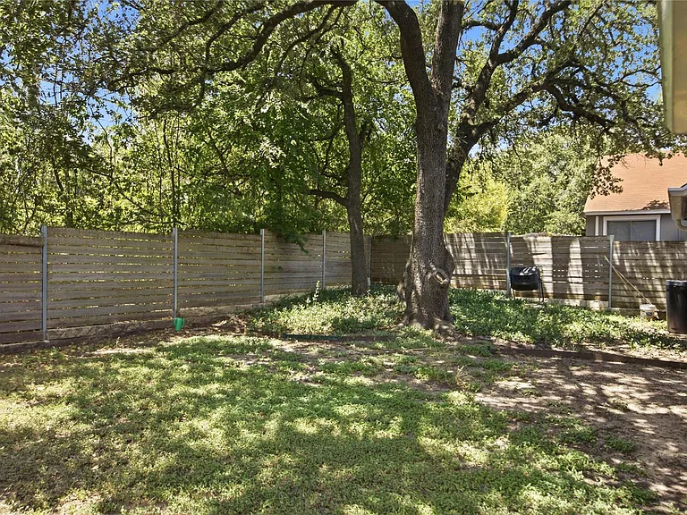 6107 Avery Island Ave — Photo 24
