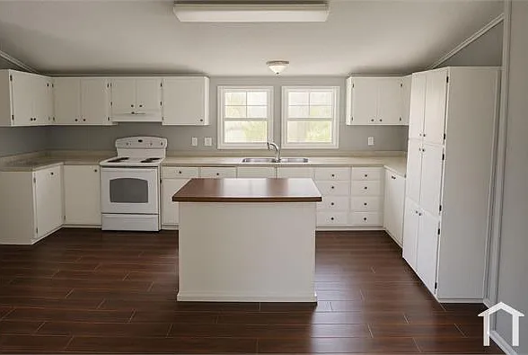 358 Ellis St — Photo 8