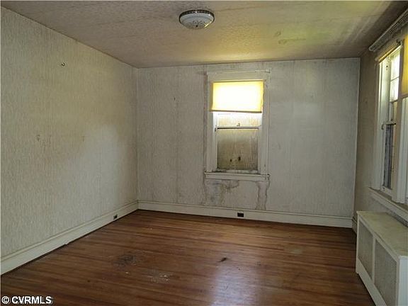 5th image of 2922 Garland Ave