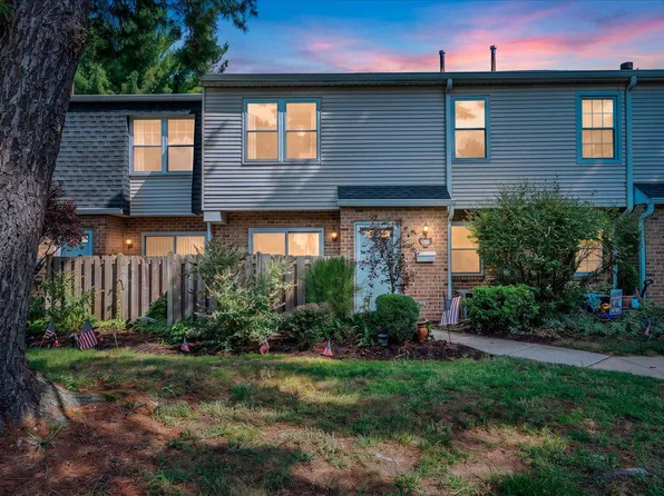 2175 Harbour Dr Building 34, Palmyra, NJ 08065