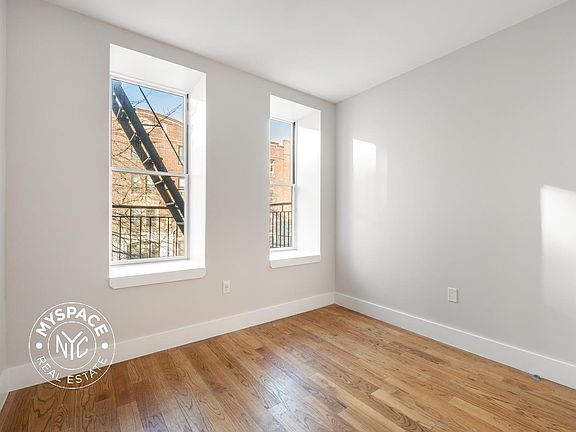 4th image of 996 Carroll St #1RF