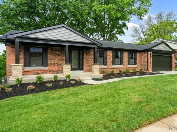 5339 Autumnwinds Dr, Saint Louis, MO 63129