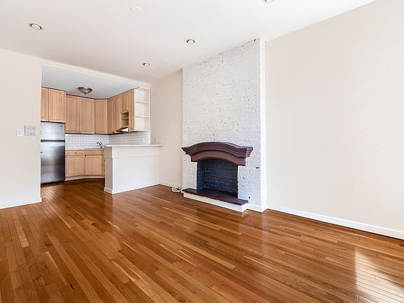 3rd image of 765 9th Ave APT 2E