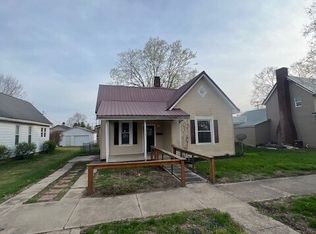 315 W Main St, Worthington, IN