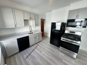 61 Webster Ave