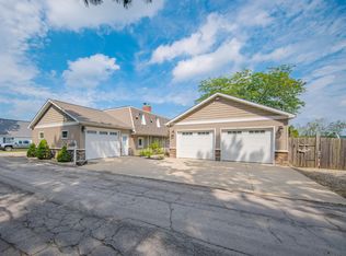5065 Pine Dr, Jackson, MI 49201