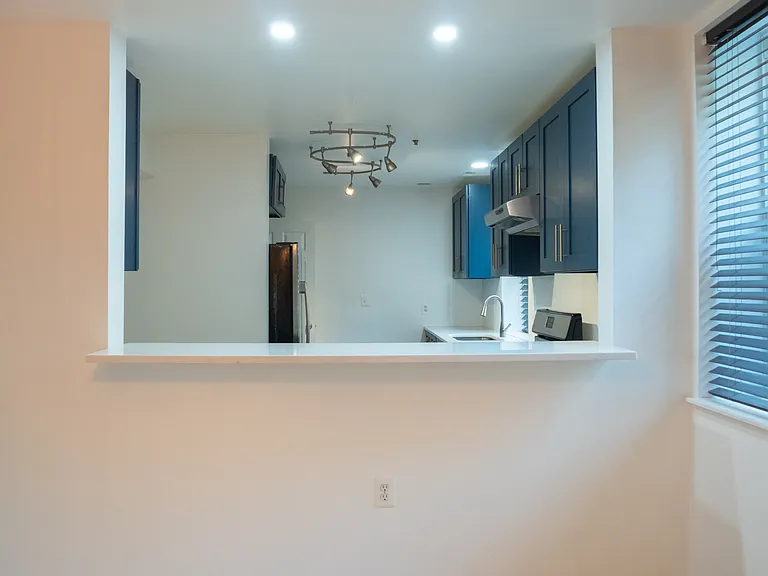2300 18th St NE #2300 — Photo 7