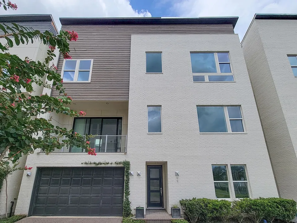 9 N Saint Charles St #B