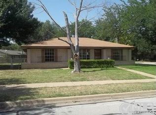 1011 Carla Ct, Arlington, TX 76014