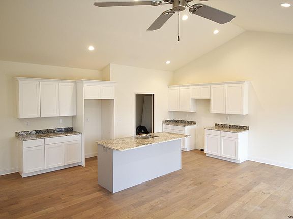 2nd image of 27 Roosevelt Blvd