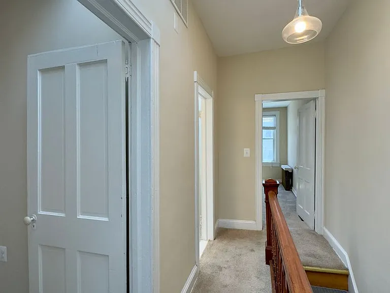 311 S East Ave — Photo 12