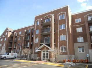 1479 N Milwaukee Ave APT 408, Libertyville, IL