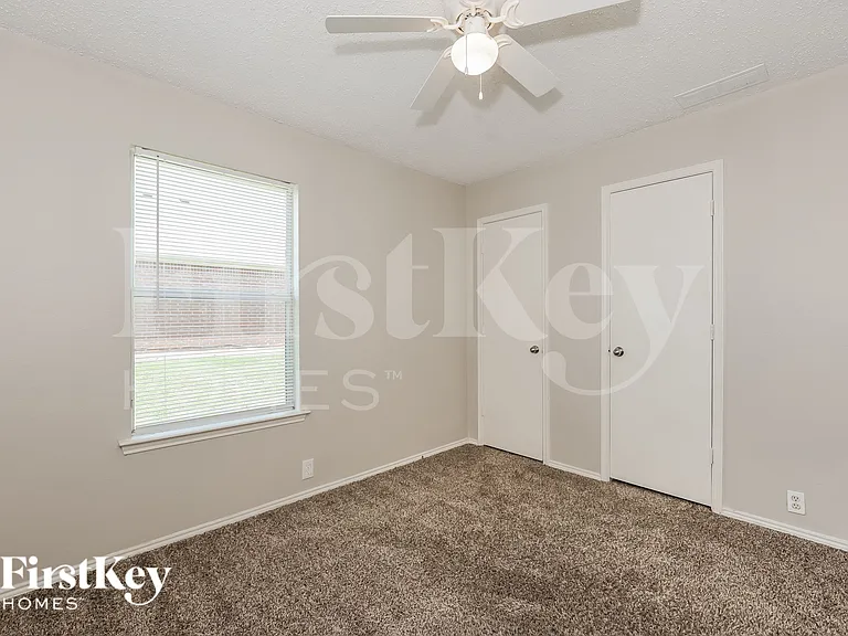 1600 Shady Shores Dr — Photo 14