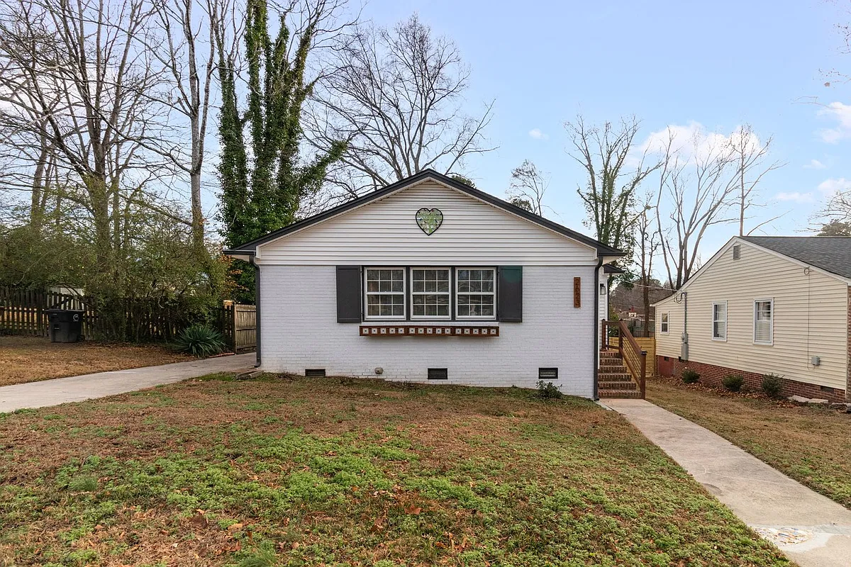 Building Photo - 2623 Beechwood St