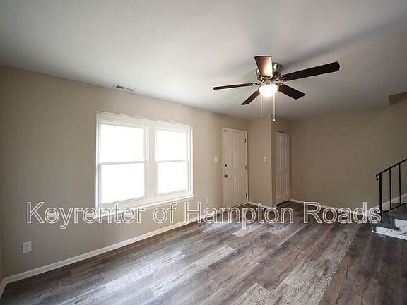 4th image of 627 Red Horse Ln