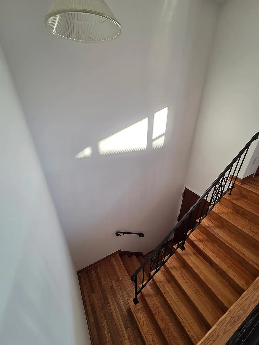 Building Photo - 397 Kamena St #6