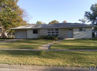827 1st St, Gridley, KS 66852