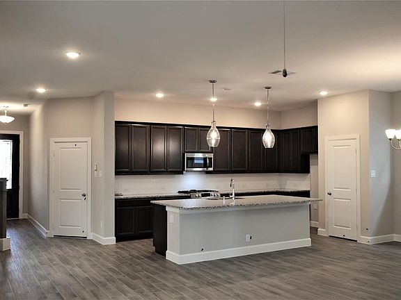 5th image of 23834 Pullin Market Dr