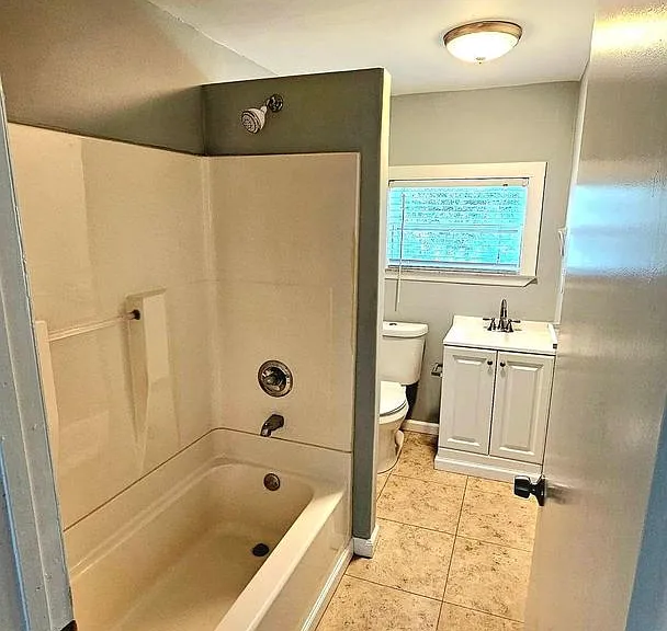 802 Forrest Ave #B — Photo 12