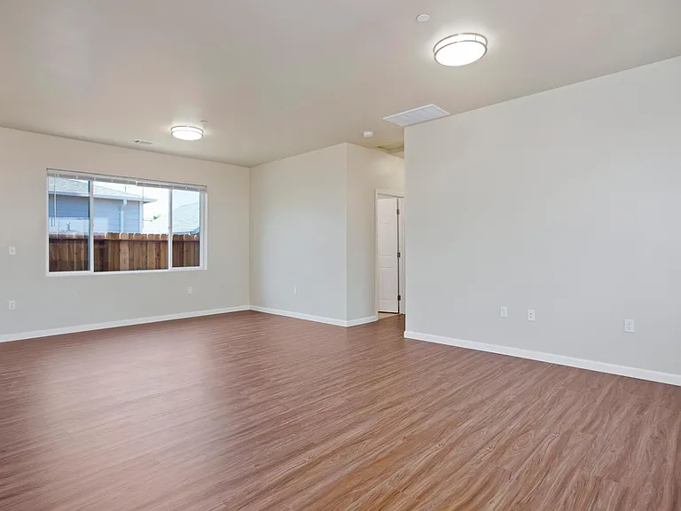 2354 Marina Blvd — Photo 5