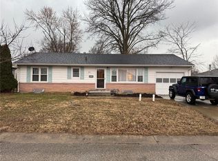 611 Hillcrest Dr, Knob Noster, MO 65336