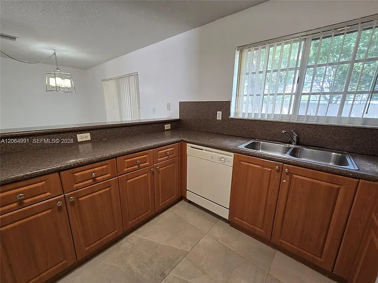 14142 SW 260th St #105 — Photo 8