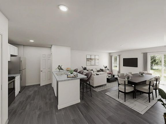 2nd image of 614 Juniper St