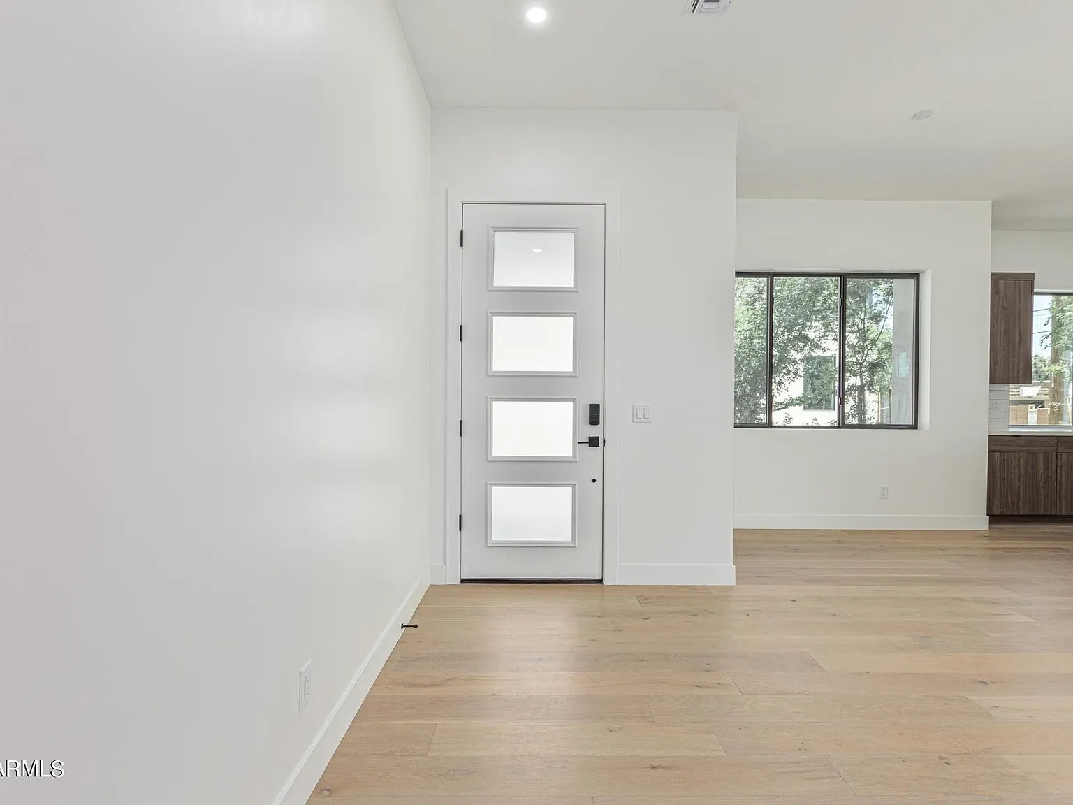 1625 E Lamar Rd — Photo 4