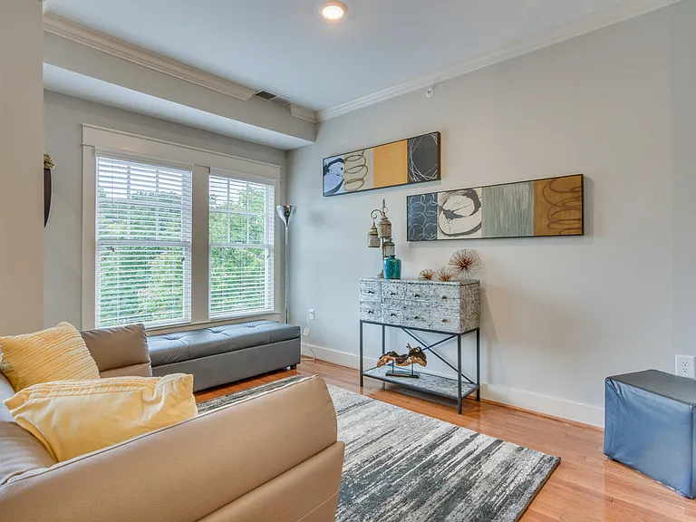 525 East Blvd — Photo 7