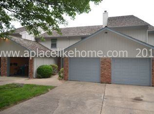 315 NE Timbercreek Dr, Lees Summit, MO 64086