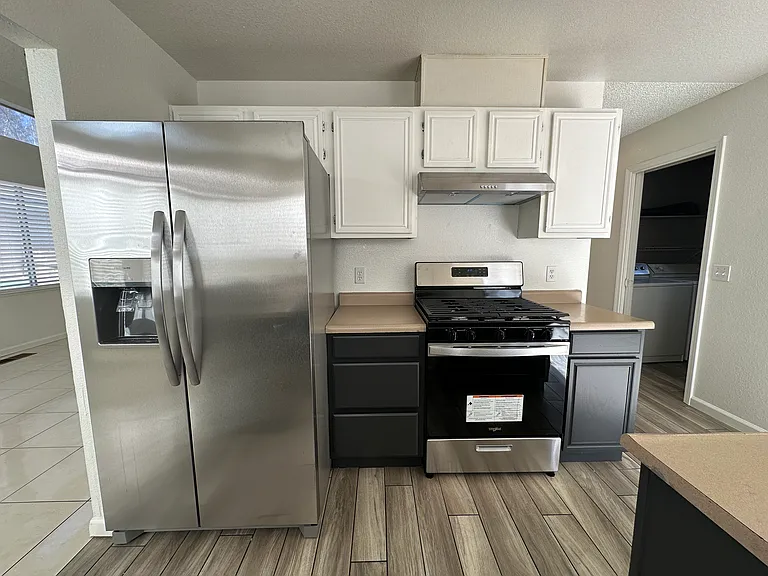 4541 Creekside Cir — Photo 8