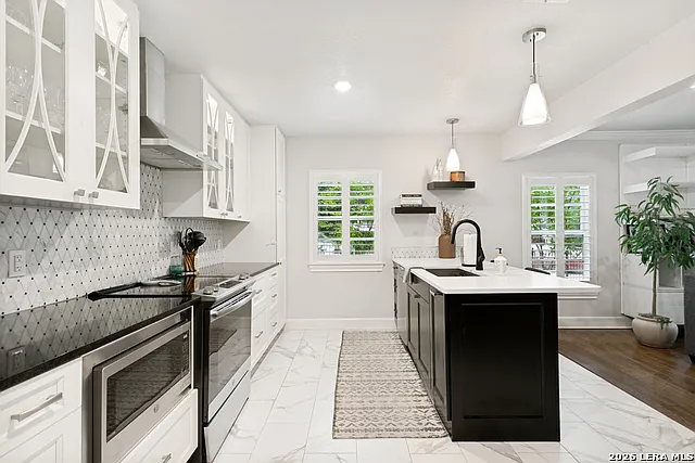 488 E Olmos Dr #3 — Photo 9