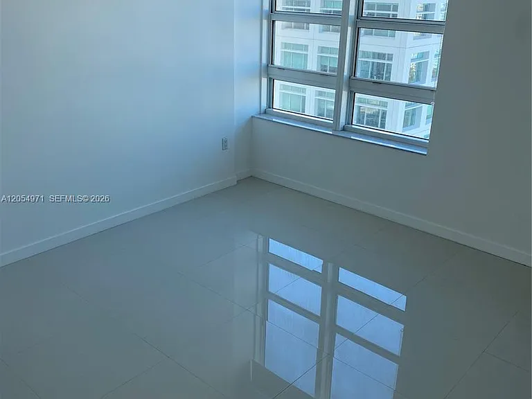 950 Brickell Bay Dr #3208 — Photo 7