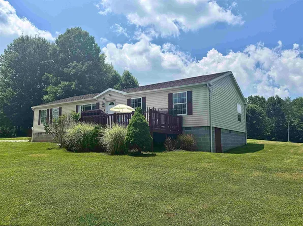 353 Cedar Meadows Cir, Reedsville, WV 26547